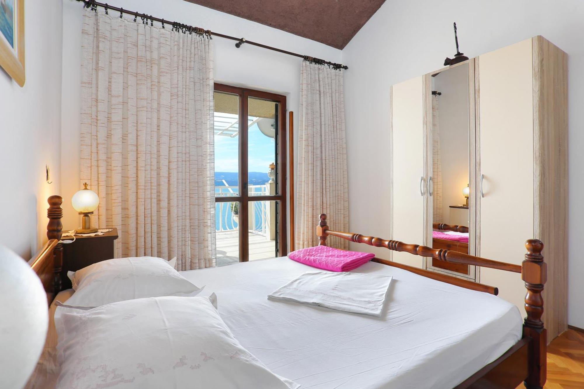 Apartments By The Sea Stanici, Omis - 1028 Tice Room photo
